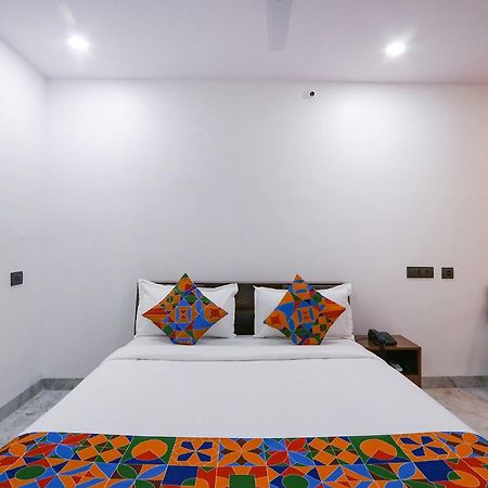 Fabhotel Relax Inn Hyderabad Bagian luar foto