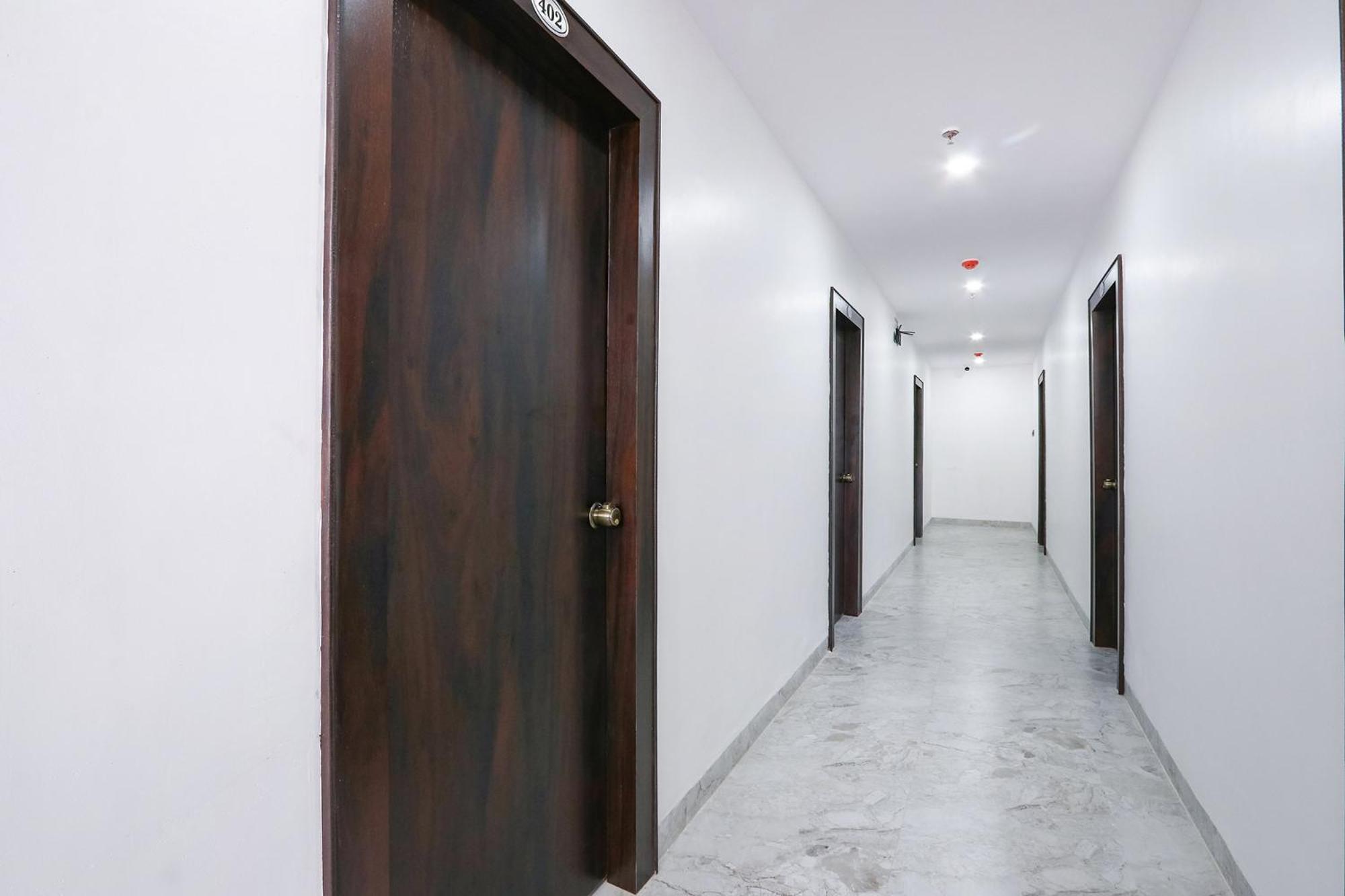 Fabhotel Relax Inn Hyderabad Bagian luar foto