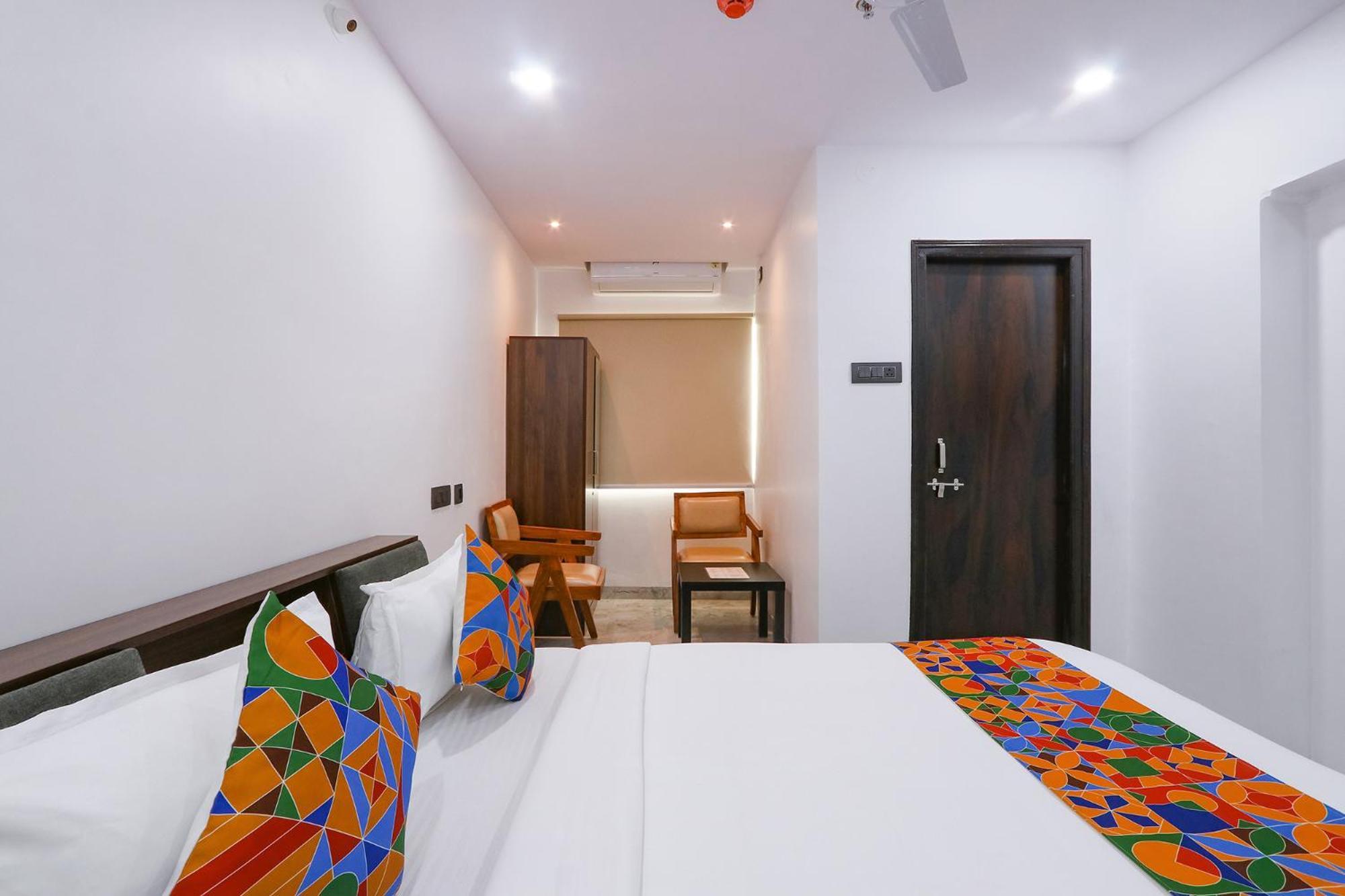 Fabhotel Relax Inn Hyderabad Bagian luar foto