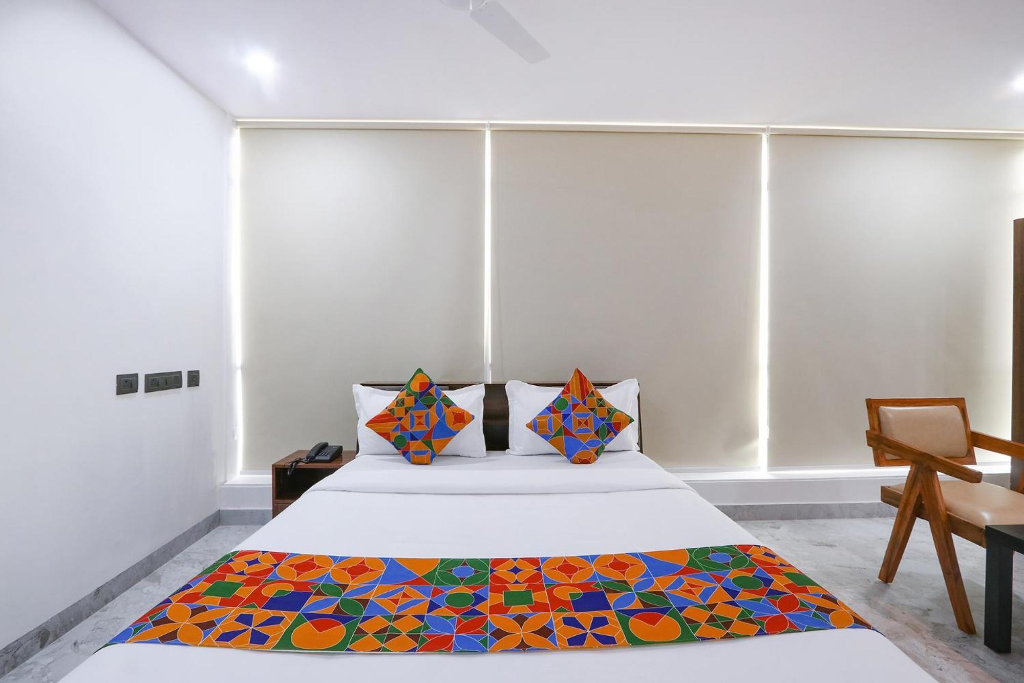 Fabhotel Relax Inn Hyderabad Bagian luar foto