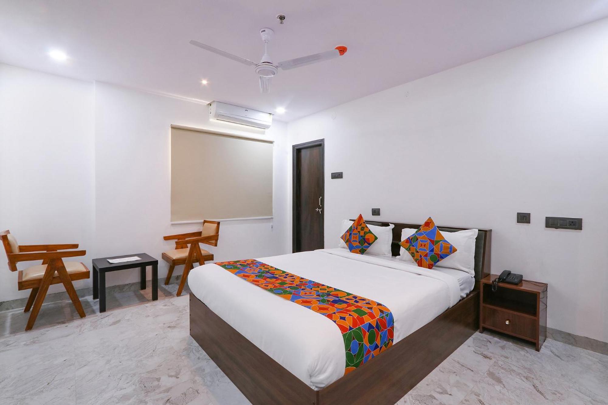Fabhotel Relax Inn Hyderabad Bagian luar foto