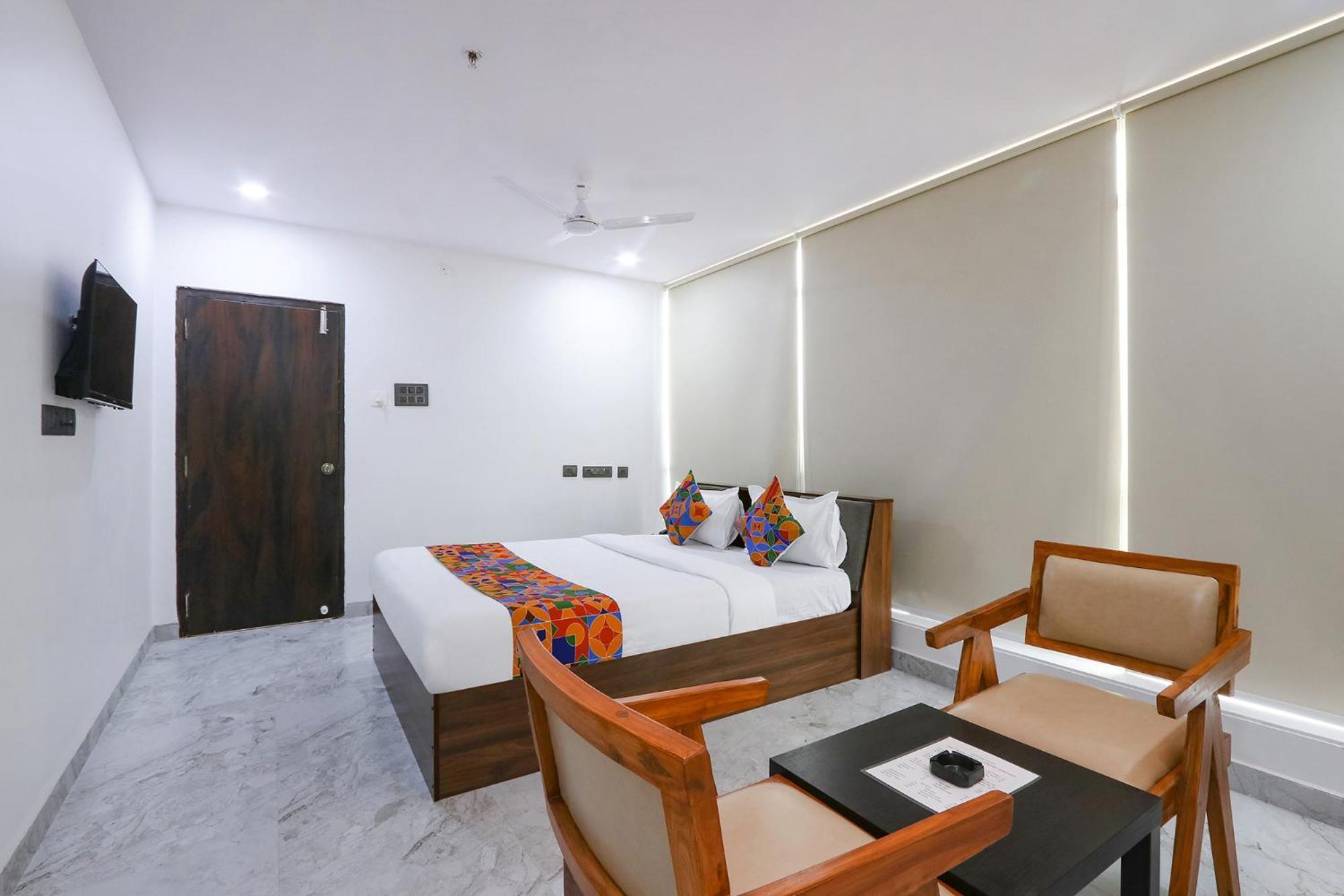 Fabhotel Relax Inn Hyderabad Bagian luar foto