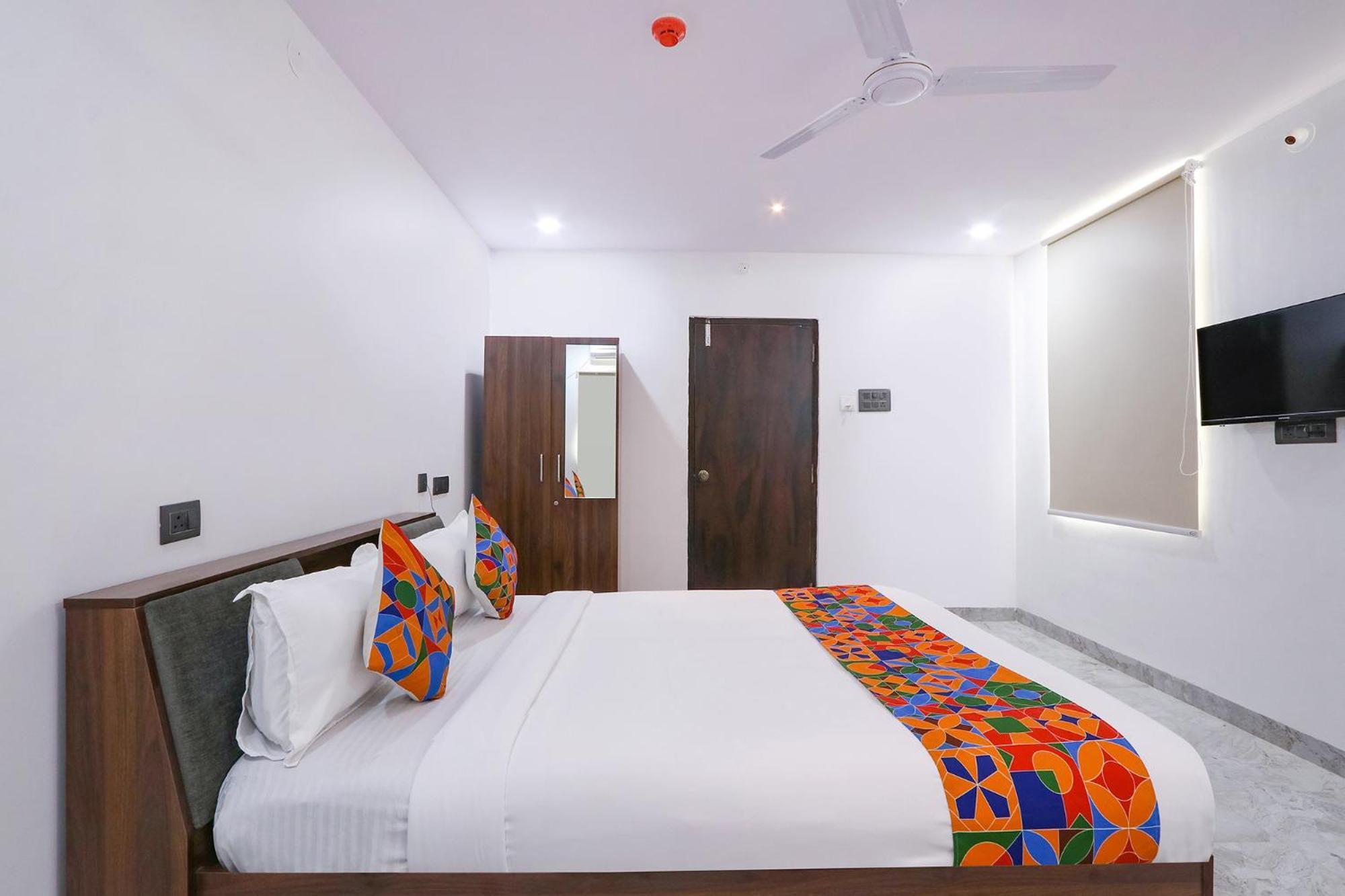 Fabhotel Relax Inn Hyderabad Bagian luar foto